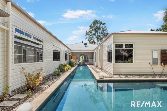 Modern Queenslander Masterpiece on 10+ Acres