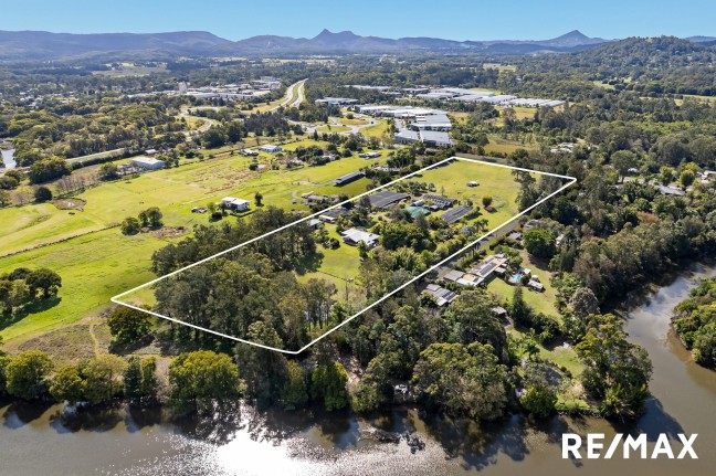 Outstanding Flat Lifestyle Acreage For Equine And More!