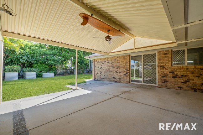 Three bedroom home with two bathrooms and air conditioning in sought-after beachside suburb.