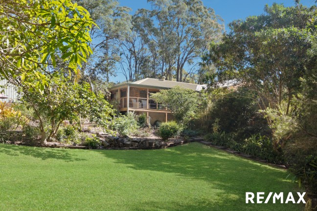 Modern Rural Retreat - Just 20 Minutes from the Coast