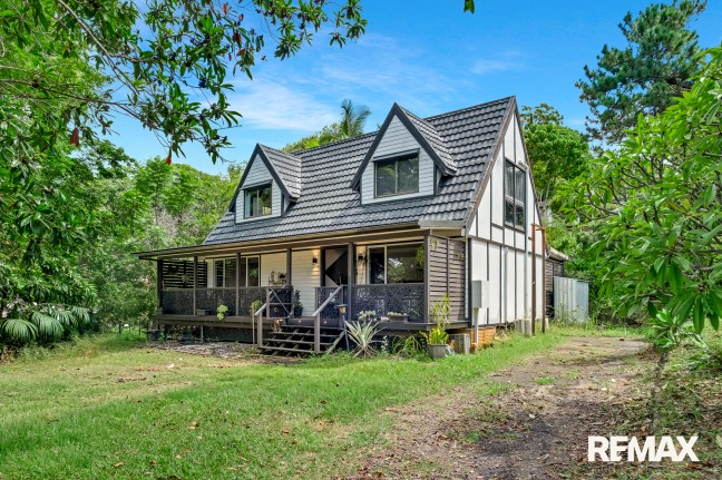 Character, warmth and a peaceful leafy lifestyle in the heart of Burnside.