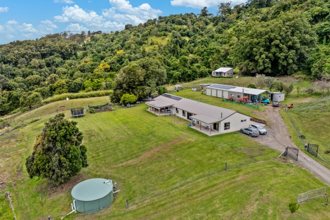 Rural Full Off-Grid Living: Hobby Farm with Potential for Farm Stay Income