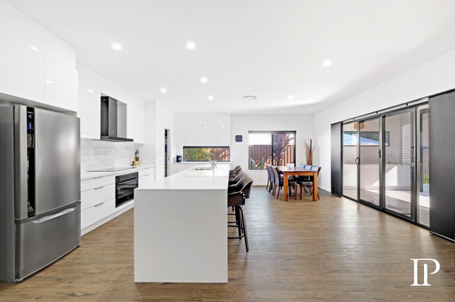 Immaculate, near new and ample space for the family and the toys!