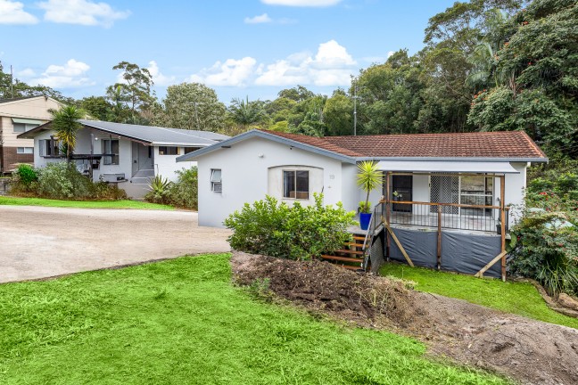 A Renovator's Dream in Elizabeth Way - Space, Potential & Lifestyle