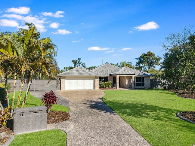 Private Oasis with Resort-Style Living on 2190m2!