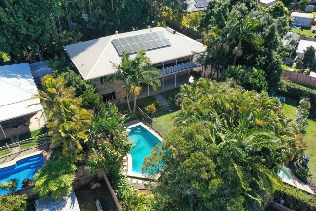 A Rare Find! Spacious, Private, Five Bedroom Home plus Study and Pool in Leafy Surrounds