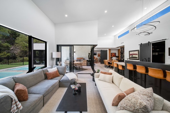 Lifestyle Masterpiece and Design Excellence, Dual Living on 1/4 Acre