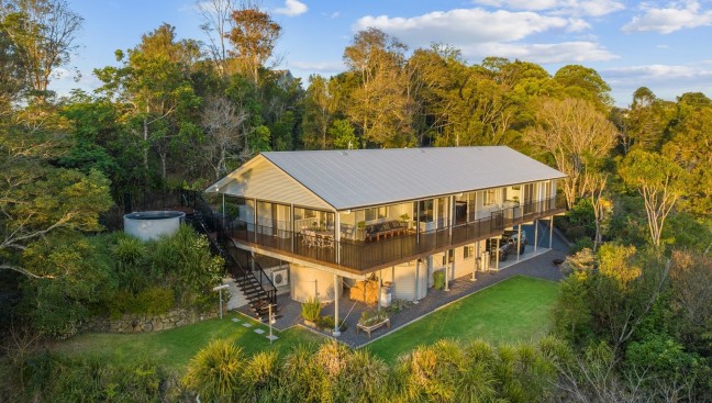 Stunning 4 Bedroom Family Home Plus Plunge Pool.