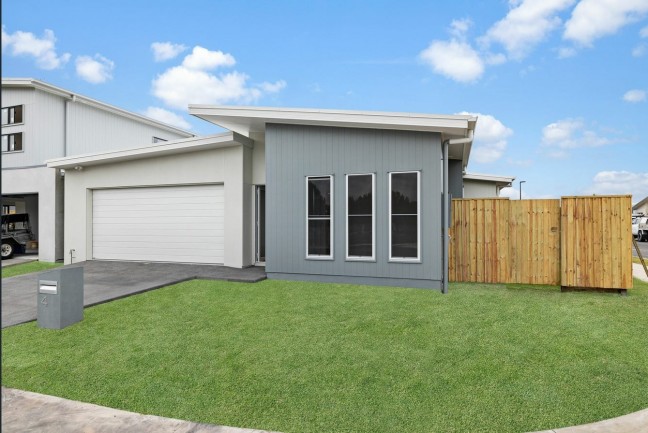 Spacious family home in great position!