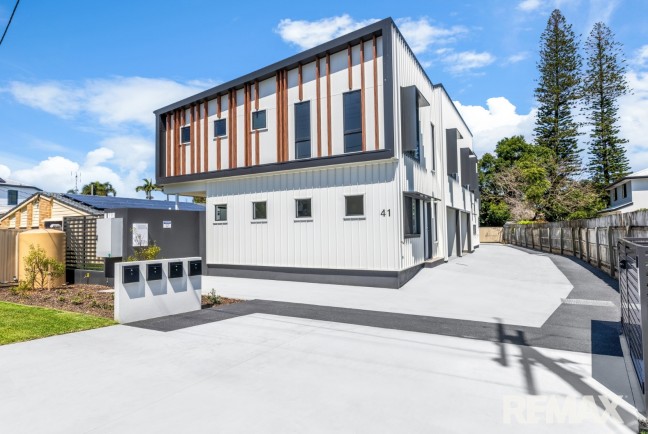 Spacious 3-Bedroom Townhouse with 3 Ensuites & Low Body Corporate