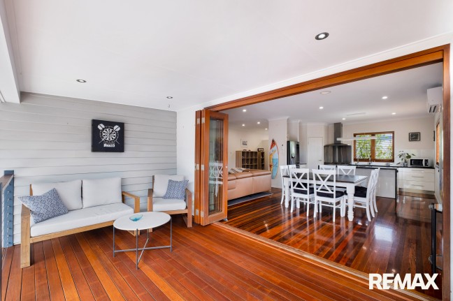 Charm & Warmth, Modern Comforts, Impeccable Presentation!