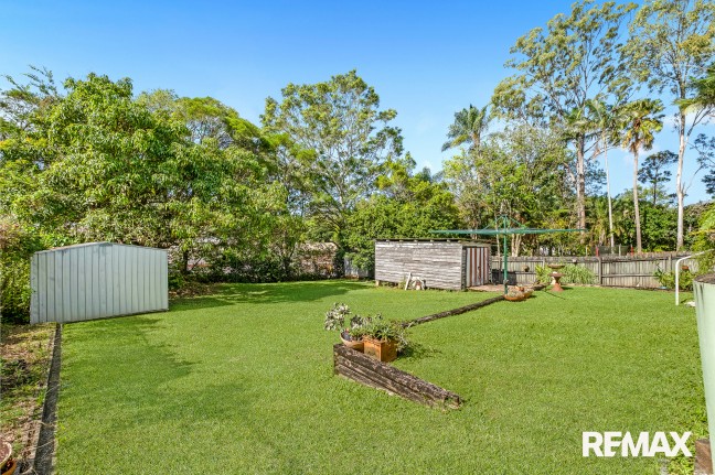FIRST Time to Market Since 1987; 799m2 with Development Potential!