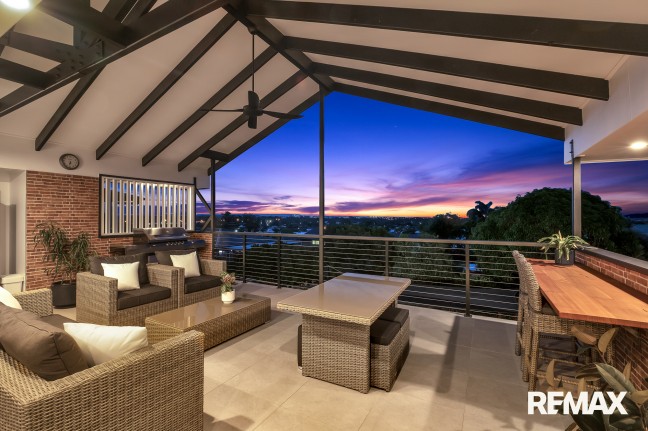 Currimundi Hilltop Retreat | Ocean Views & Dual Living Flexibility