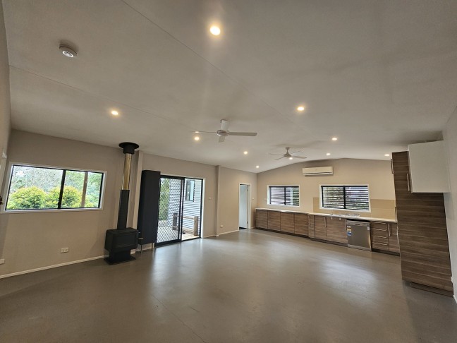 Modern two bedroom cottage in lovely quiet peaceful setting
