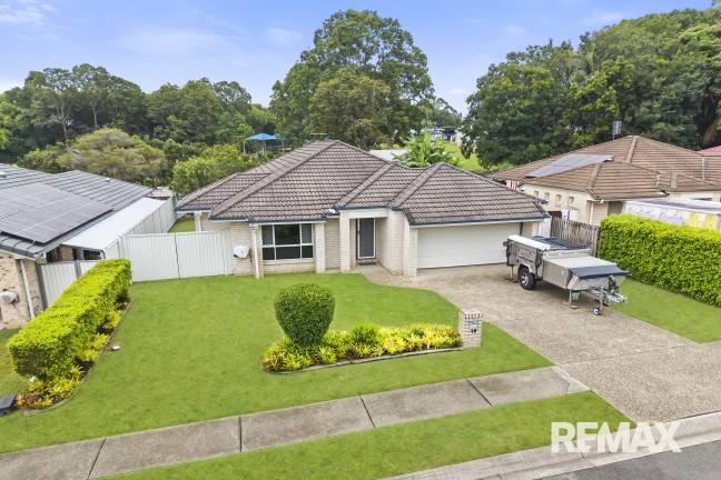 Modern 4-Bedroom Home Walking Distance to Everything