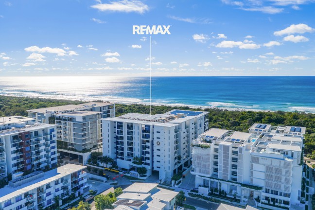 PREMIUM BEACHSIDE LIVING IN THE HEART OF BOKARINA