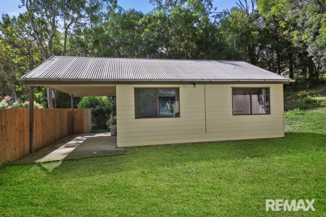 One bedroom granny flat in quiet location - Electricity & Wifi Included