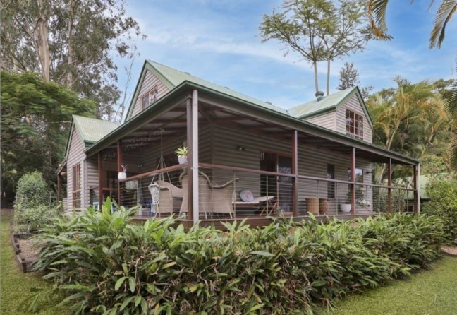 Peaceful Country Living with Stunning Views