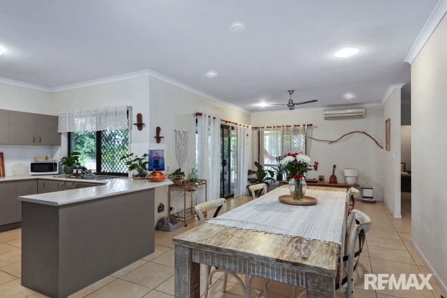 Family Space, Privacy and an Exceptional Kawana Forest Position