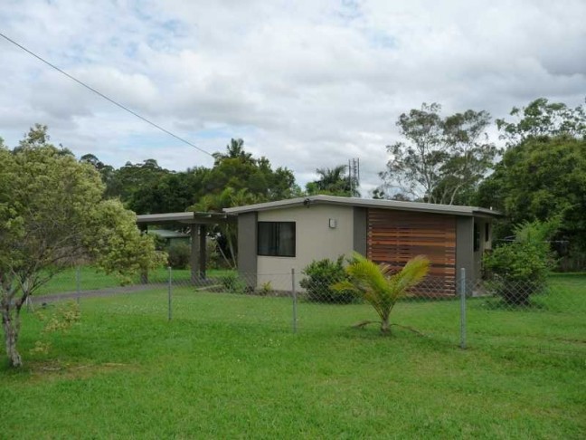 LARGE BLOCK, NEAT AND TIDY HOME