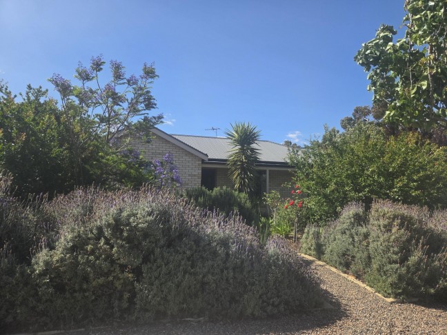 Charming 3-Bedroom Home in an Excellent Location