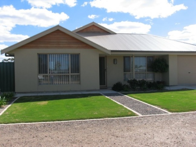 Superb & Spacious 4 Bedroom Home!