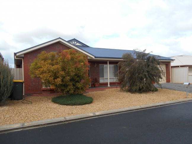 Lovely Home in Quiet Area!