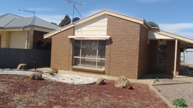 Low Maintenance, quiet location