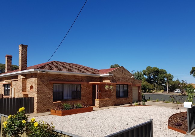 Family Friendly with Fairway Outlook