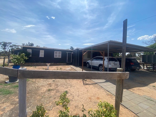 Large Living, Large Land