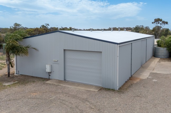 Commercial Investment - Prominent Eastside Location