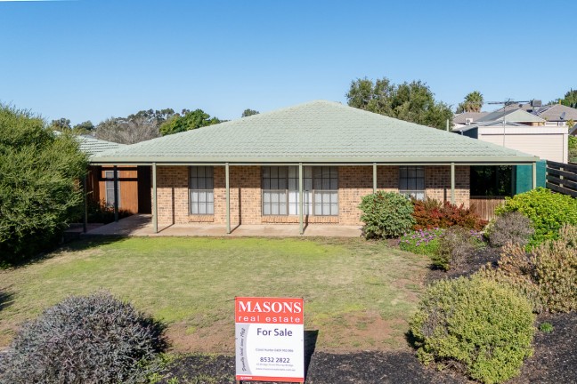 Sought-after family home in super locale