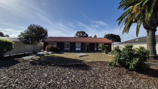 Family home, large allotment