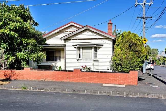 Corner Block, What a Spot!!