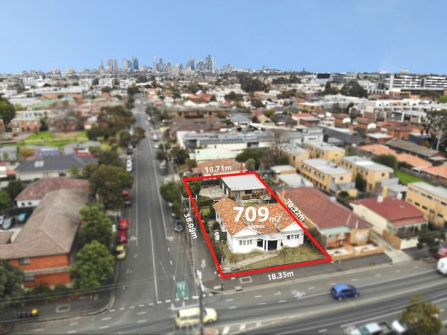 Potential Development Site on Corner Location (*STCA)!