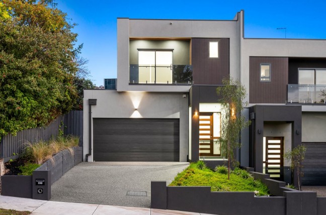 Five-star living in a first-class neighbourhood!