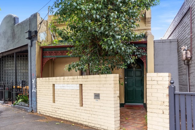 Cottage Appeal with Great Potential!