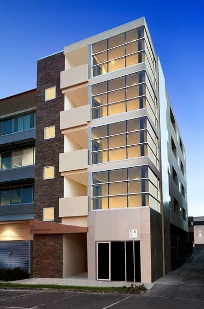 Spacious Apartment in Ideal Spot!