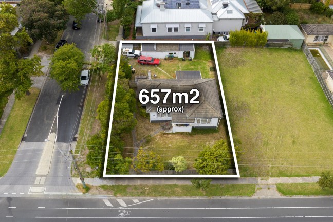 Corner Block, Yarrbat Avenue