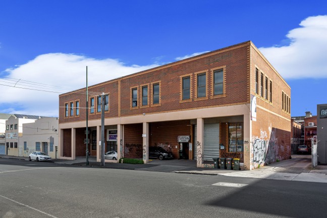 Freehold, Long Term Leases