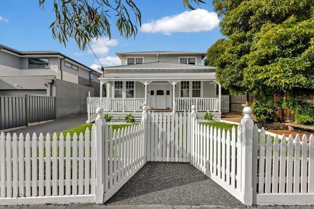 Captivating Two Storey Family Home!