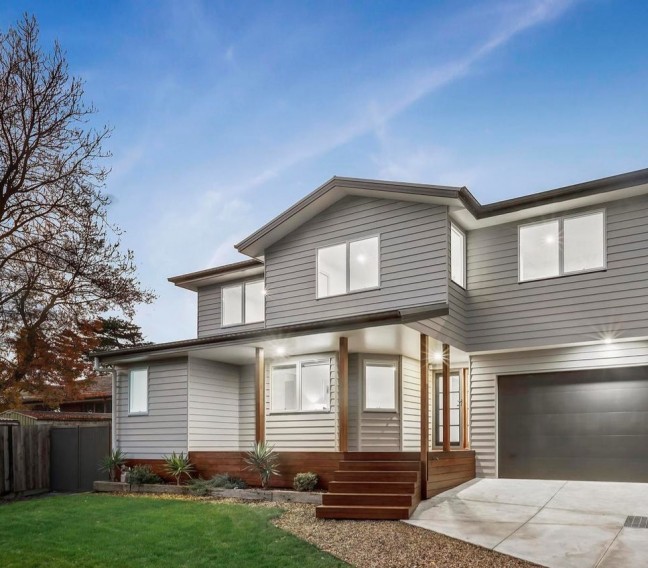 Impressive contemporary lifestyle in tranquil leafy location