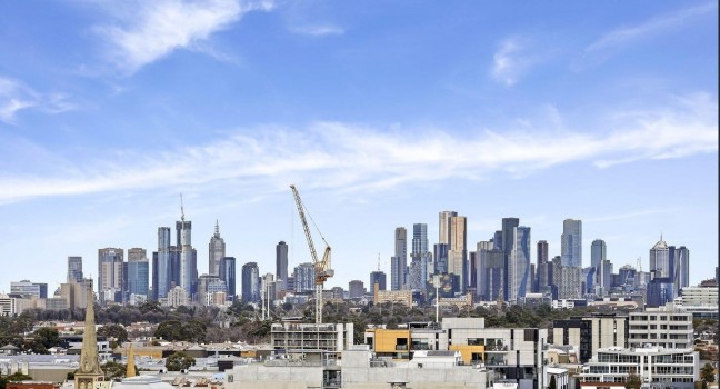 Life at the top with City Views!!