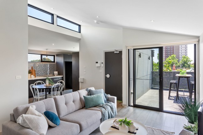 Boutique Block, Penthouse Apartment!
