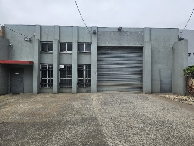 CLEAR SPAN FACTORY/WAREHOUsE