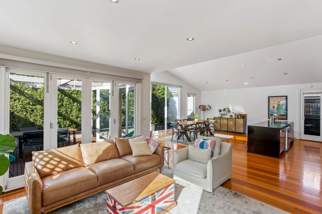 Elegant Art Deco with Modern Touch