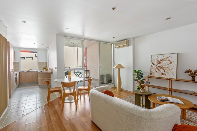 A Statement Apartment Opposite Park