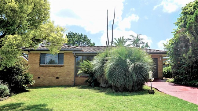 Quality Renovation in Quiet Location with Views!