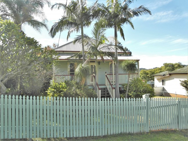 Character Cottage 5mins to CBD on 851m2 + Shed!