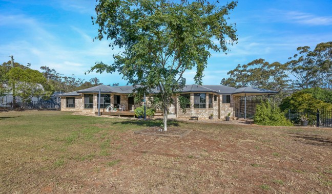 Time for a Tree Change ~ Spacious Home on 1 Acre+